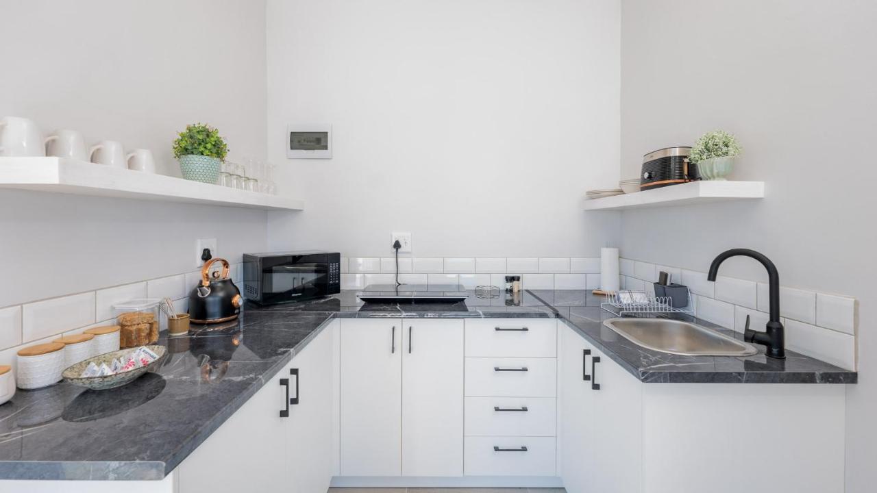 34.4 Degrees South Studio Apartment Agulhas Extérieur photo